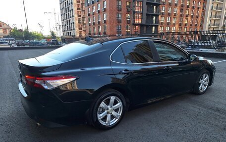 Toyota Camry, 2018 год, 2 250 000 рублей, 5 фотография