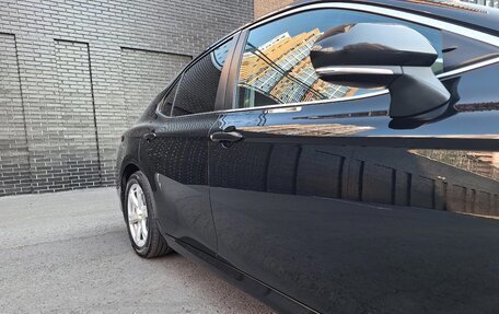 Toyota Camry, 2018 год, 2 250 000 рублей, 10 фотография