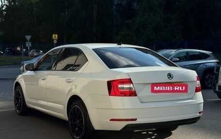 Skoda Octavia, 2018 год, 1 690 000 рублей, 6 фотография