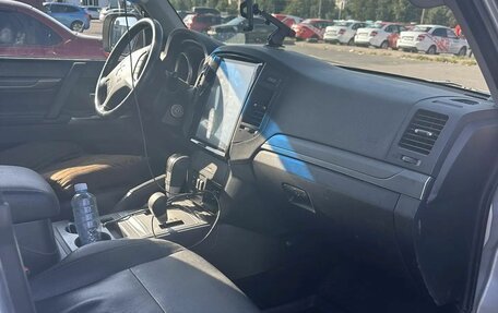 Mitsubishi Pajero IV, 2011 год, 1 950 000 рублей, 9 фотография