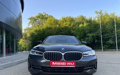 BMW 5 серия, 2020 год, 4 490 000 рублей, 2 фотография