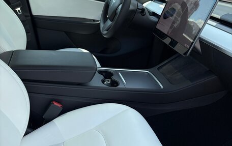 Tesla Model Y I, 2021 год, 4 444 440 рублей, 7 фотография