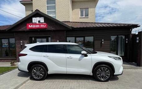 Toyota Highlander, 2026 год, 5 250 000 рублей, 2 фотография