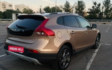 Volvo V40 Cross Country I, 2013 год, 1 080 000 рублей, 4 фотография