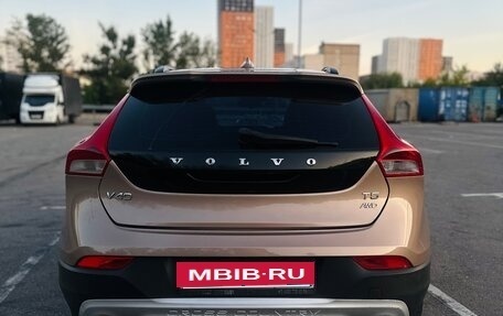 Volvo V40 Cross Country I, 2013 год, 1 080 000 рублей, 5 фотография