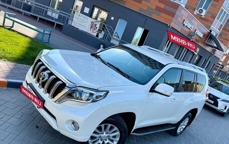 Toyota Land Cruiser Prado 150 рестайлинг 2, 2015 год, 3 530 000 рублей, 7 фотография