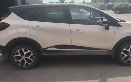 Renault Kaptur I рестайлинг, 2019 год, 1 350 000 рублей, 1 фотография