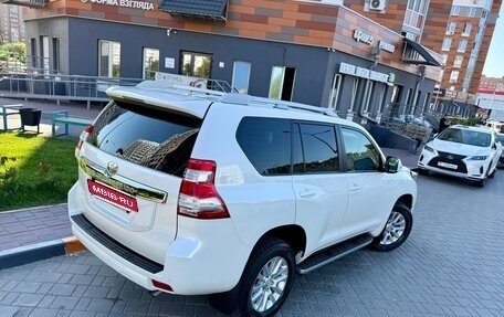 Toyota Land Cruiser Prado 150 рестайлинг 2, 2015 год, 3 530 000 рублей, 17 фотография
