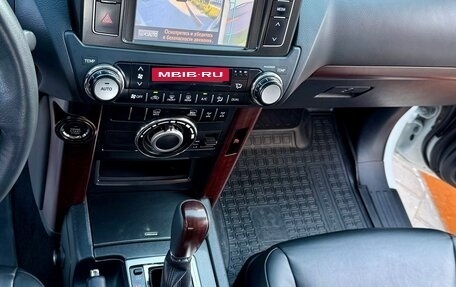 Toyota Land Cruiser Prado 150 рестайлинг 2, 2015 год, 3 530 000 рублей, 29 фотография