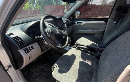Mitsubishi Pajero Sport II рестайлинг, 2012 год, 1 750 000 рублей, 8 фотография
