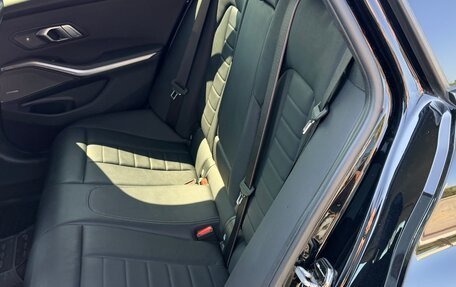 BMW 3 серия, 2019 год, 2 550 000 рублей, 13 фотография