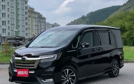 Honda Stepwgn IV, 2020 год, 1 990 000 рублей, 6 фотография