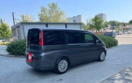 Honda Stepwgn IV, 2018 год, 2 050 000 рублей, 4 фотография