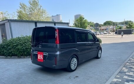 Honda Stepwgn IV, 2018 год, 2 050 000 рублей, 5 фотография