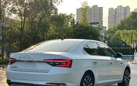 Skoda Superb III рестайлинг, 2022 год, 1 650 018 рублей, 5 фотография