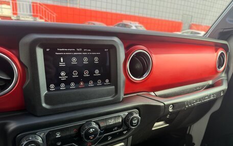 Jeep Wrangler, 2020 год, 5 300 000 рублей, 15 фотография