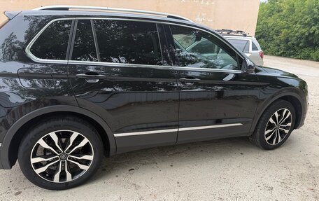 Volkswagen Tiguan II, 2017 год, 3 490 000 рублей, 12 фотография