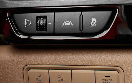 KIA Carnival, 2021 год, 3 890 000 рублей, 23 фотография