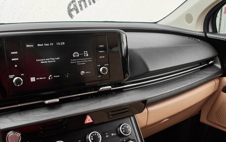 KIA Carnival, 2021 год, 3 890 000 рублей, 17 фотография