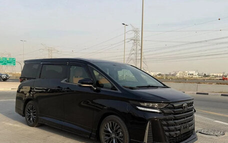 Toyota Alphard, 2026 год, 11 900 000 рублей, 2 фотография