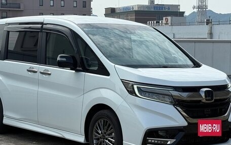 Honda Stepwgn IV, 2022 год, 2 040 000 рублей, 1 фотография