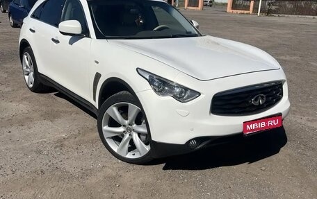 Infiniti FX II, 2011 год, 1 750 000 рублей, 1 фотография