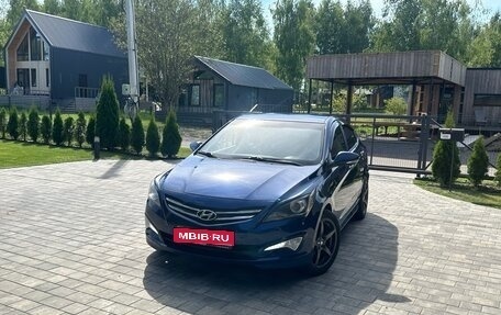 Hyundai Solaris II рестайлинг, 2016 год, 955 000 рублей, 1 фотография