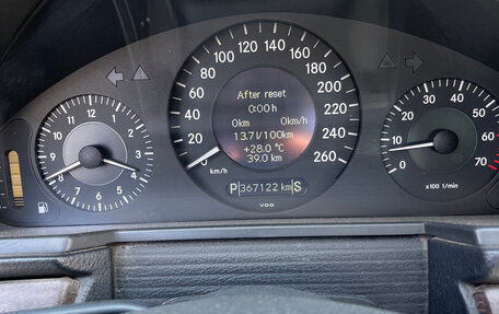 Mercedes-Benz E-Класс, 2002 год, 890 000 рублей, 14 фотография