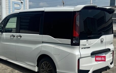 Honda Stepwgn IV, 2022 год, 2 040 000 рублей, 7 фотография