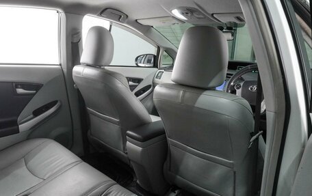Toyota Prius, 2010 год, 909 000 рублей, 11 фотография