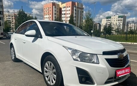 Chevrolet Cruze II, 2013 год, 670 000 рублей, 4 фотография