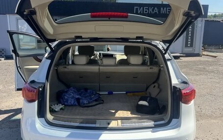 Infiniti FX II, 2011 год, 1 750 000 рублей, 10 фотография