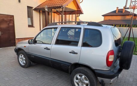 Chevrolet Niva I рестайлинг, 2004 год, 295 000 рублей, 3 фотография