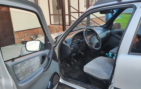 Chevrolet Niva I рестайлинг, 2004 год, 295 000 рублей, 8 фотография