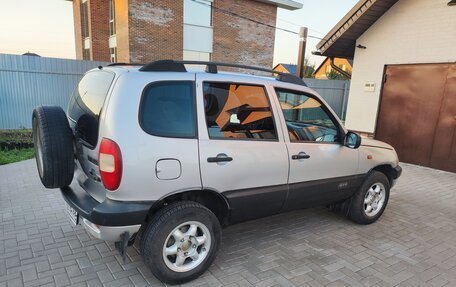 Chevrolet Niva I рестайлинг, 2004 год, 295 000 рублей, 4 фотография