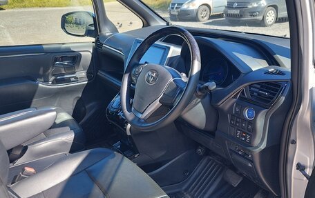 Toyota Esquire I, 2018 год, 2 375 000 рублей, 6 фотография