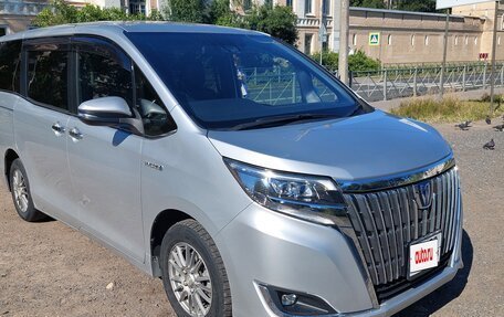 Toyota Esquire I, 2018 год, 2 375 000 рублей, 19 фотография