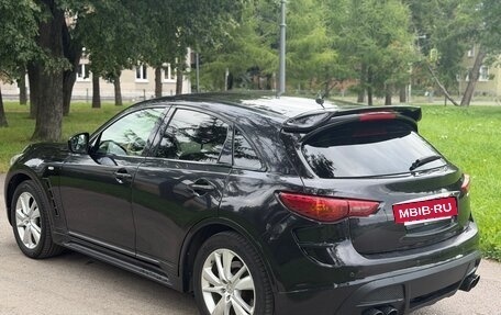 Infiniti QX70, 2014 год, 1 550 000 рублей, 2 фотография