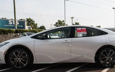 Toyota Prius IV XW50, 2026 год, 4 300 000 рублей, 4 фотография