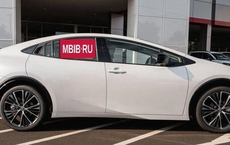 Toyota Prius IV XW50, 2026 год, 4 300 000 рублей, 9 фотография