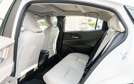 Toyota Prius IV XW50, 2026 год, 4 300 000 рублей, 24 фотография
