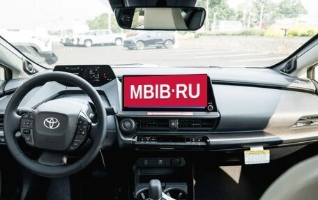 Toyota Prius IV XW50, 2026 год, 4 300 000 рублей, 12 фотография