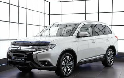 Mitsubishi Outlander III рестайлинг 3, 2019 год, 2 229 000 рублей, 1 фотография
