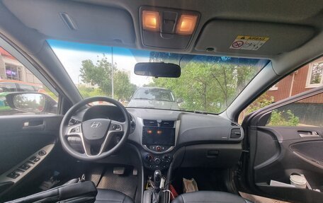 Hyundai Solaris II рестайлинг, 2015 год, 920 000 рублей, 1 фотография