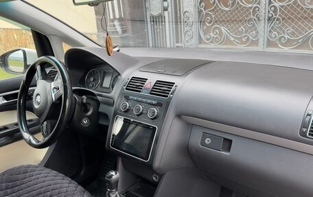 Volkswagen Touran III, 2012 год, 795 000 рублей, 4 фотография