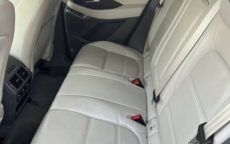 Jaguar E-Pace, 2018 год, 2 243 000 рублей, 14 фотография