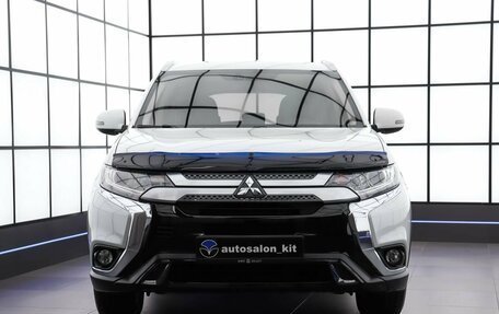 Mitsubishi Outlander III рестайлинг 3, 2019 год, 2 229 000 рублей, 2 фотография