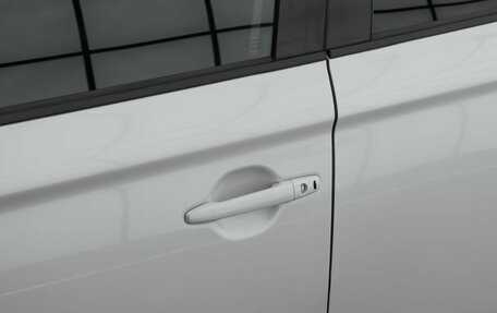 Mitsubishi Outlander III рестайлинг 3, 2019 год, 2 229 000 рублей, 19 фотография