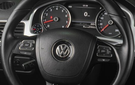 Volkswagen Touareg III, 2012 год, 1 849 000 рублей, 21 фотография