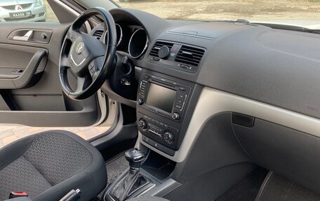 Skoda Yeti I рестайлинг, 2012 год, 1 100 000 рублей, 25 фотография
